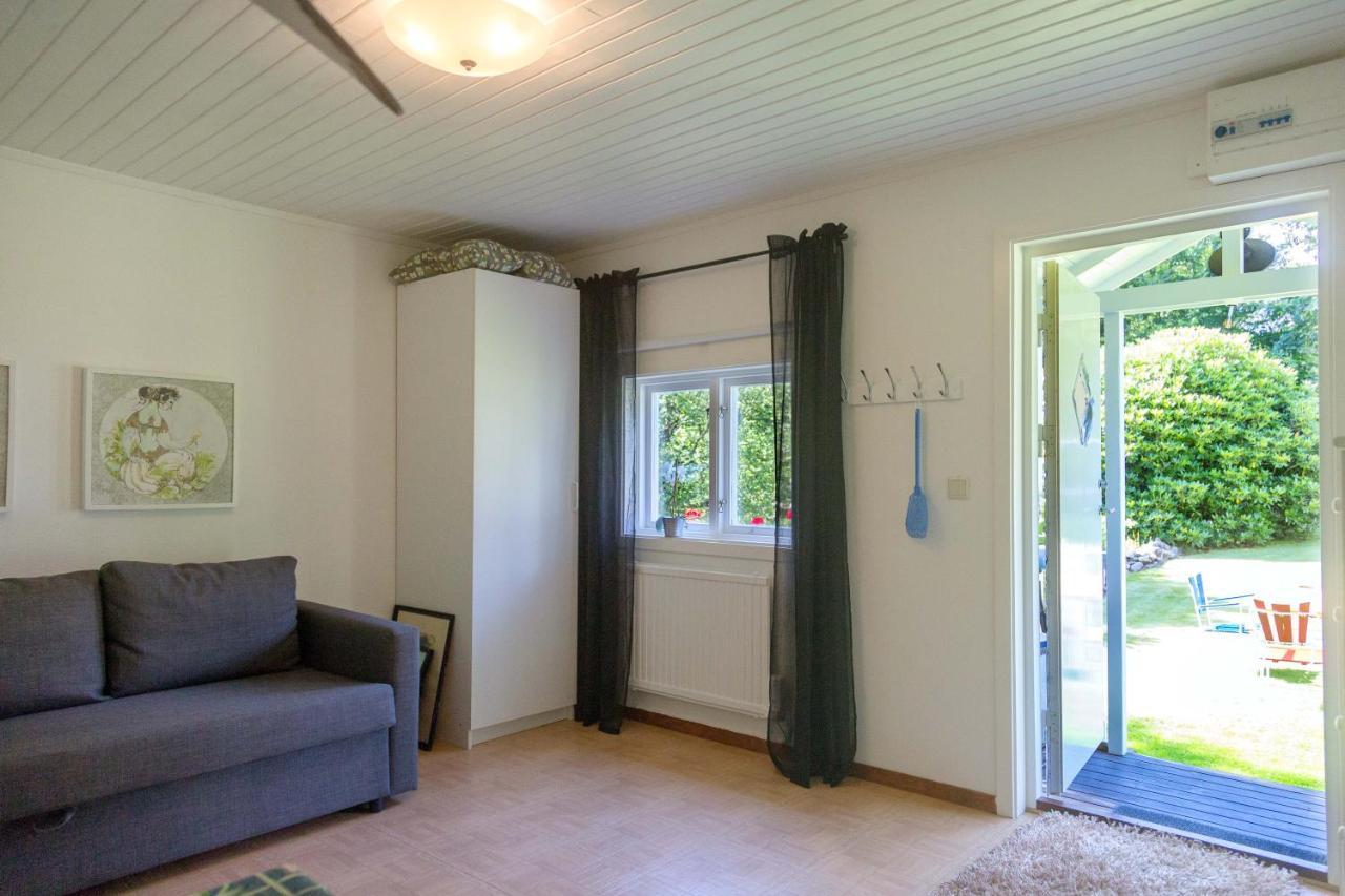 Very Nice Cottage By The Lake. Lursjoen! Hästveda Extérieur photo